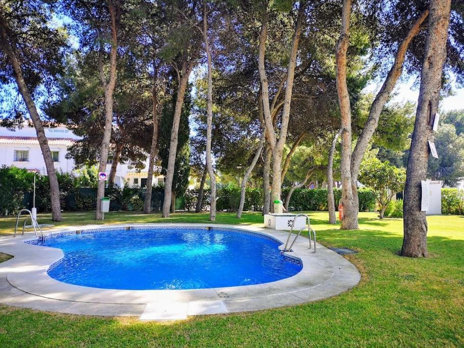 Апартаменты ¡Nuevo! Zona Tranquila Cerca De La Playa De La Carihuela Торремолинос Экстерьер фото